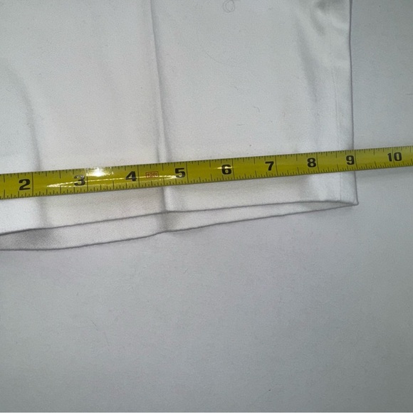 Ralph Lauren Women’s White Bermuda Shorts Size 8 - Picture 14 of 16